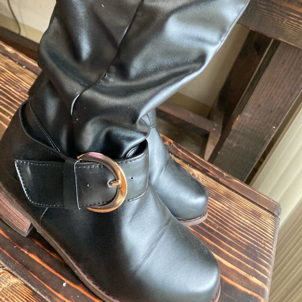 Black Boots Size 8